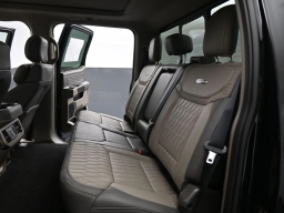 Ford Super Duty F-350 SRW Platinum 4WD Crew Cab 8' Box 2026