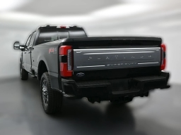 Ford Super Duty F-350 SRW Platinum 4WD Crew Cab 8' Box 2026