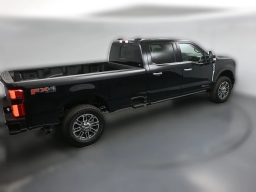Ford Super Duty F-350 SRW Platinum 4WD Crew Cab 8' Box 2026