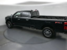 Ford Super Duty F-350 SRW Platinum 4WD Crew Cab 8' Box 2026