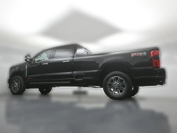 Ford Super Duty F-350 SRW Platinum 4WD Crew Cab 8' Box 2026