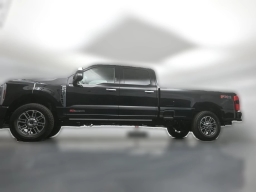 Ford Super Duty F-350 SRW Platinum 4WD Crew Cab 8' Box 2026