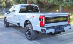 Ford Super Duty F-350 SRW Platinum 4WD Crew Cab 6.75' Box 2026