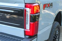 Ford Super Duty F-350 SRW Platinum 4WD Crew Cab 6.75' Box 2026