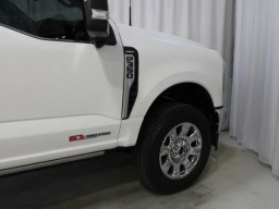 Ford Super Duty F-350 SRW LARIAT 4WD Crew Cab 6.75' Box 2026