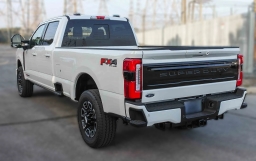 Ford Super Duty F-350 SRW Platinum 4WD Crew Cab 8' Box 2026