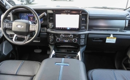 Ford Super Duty F-350 SRW Platinum 4WD Crew Cab 8' Box 2026