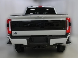 Ford Super Duty F-350 SRW Platinum 4WD Crew Cab 6.75' Box 2026