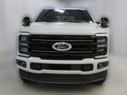 Ford Super Duty F-350 SRW Platinum 4WD Crew Cab 6.75' Box 2026