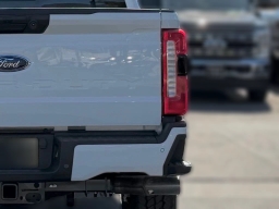 Ford Super Duty F-350 SRW XL 4WD Crew Cab 6.75' Box 2026