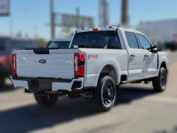Ford Super Duty F-350 SRW XL 4WD Crew Cab 6.75' Box 2026