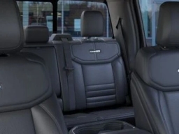 Ford Super Duty F-350 SRW Platinum 4WD Crew Cab 8' Box 2026