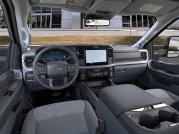 Ford Super Duty F-350 SRW XLT 4WD Crew Cab 8' Box 2026