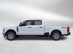 Ford Super Duty F-350 SRW XLT 4WD Crew Cab 6.75' Box 2026