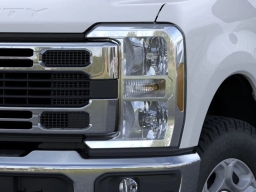 Ford Super Duty F-350 SRW XLT 4WD Crew Cab 6.75' Box 2026