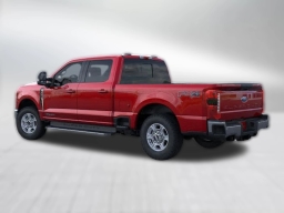 Ford Super Duty F-350 SRW XLT 4WD Crew Cab 6.75' Box 2026