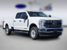 Ford Super Duty F-350 SRW XLT 4WD Crew Cab 8' Box 2026