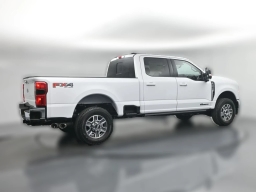 Ford Super Duty F-350 SRW LARIAT 4WD Crew Cab 6.75' Box 2026