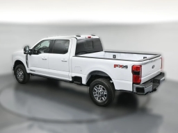 Ford Super Duty F-350 SRW LARIAT 4WD Crew Cab 6.75' Box 2026