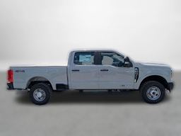Ford Super Duty F-350 SRW XL 4WD Crew Cab 6.75' Box 2026
