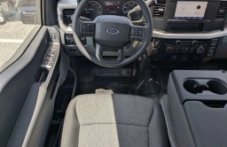 Ford Super Duty F-350 SRW XL 4WD Crew Cab 6.75' Box 2026