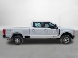 Ford Super Duty F-350 SRW XL 4WD Crew Cab 6.75' Box 2026