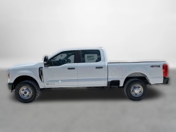 Ford Super Duty F-350 SRW XL 4WD Crew Cab 6.75' Box 2026