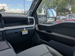 Ford Super Duty F-350 SRW XL 4WD Crew Cab 6.75' Box 2026