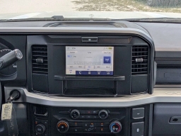 Ford Super Duty F-350 SRW XL 4WD Crew Cab 6.75' Box 2026