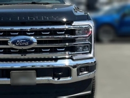 Ford Super Duty F-350 SRW LARIAT 4WD Crew Cab 8' Box 2025