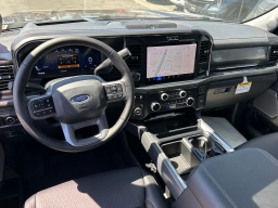 Ford Super Duty F-350 SRW LARIAT 4WD Crew Cab 8' Box 2025
