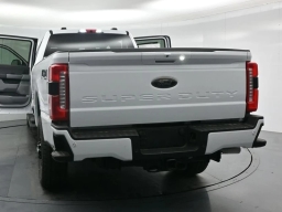 Ford Super Duty F-350 SRW XLT 4WD Crew Cab 8' Box 2026
