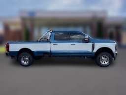 Ford Super Duty F-350 SRW LARIAT 4WD Crew Cab 8' Box 2025