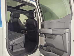 Ford Super Duty F-350 SRW LARIAT 4WD Crew Cab 8' Box 2025