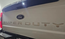 Ford Super Duty F-350 SRW LARIAT 4WD Crew Cab 8' Box 2025