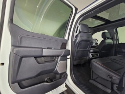 Ford Super Duty F-350 SRW LARIAT 4WD Crew Cab 8' Box 2025