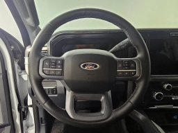 Ford Super Duty F-350 SRW LARIAT 4WD Crew Cab 8' Box 2025