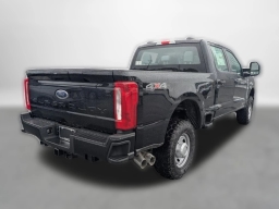 Ford Super Duty F-350 SRW XL 4WD Crew Cab 6.75' Box 2026