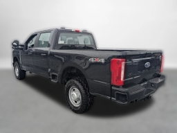 Ford Super Duty F-350 SRW XL 4WD Crew Cab 6.75' Box 2026