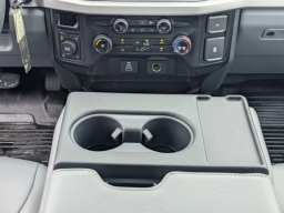 Ford Super Duty F-350 SRW XL 4WD Crew Cab 6.75' Box 2026