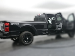 Ford Super Duty F-350 SRW XLT 4WD Crew Cab 8' Box 2026