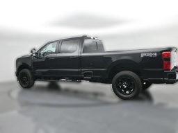 Ford Super Duty F-350 SRW XLT 4WD Crew Cab 8' Box 2026