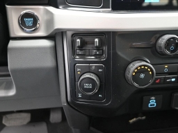 Ford Super Duty F-350 SRW XLT 4WD Crew Cab 8' Box 2026