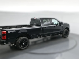 Ford Super Duty F-350 SRW XLT 4WD Crew Cab 8' Box 2026