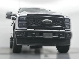 Ford Super Duty F-350 SRW XLT 4WD Crew Cab 8' Box 2026
