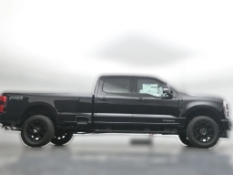 Ford Super Duty F-350 SRW XLT 4WD Crew Cab 8' Box 2026