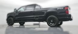 Ford Super Duty F-350 SRW XLT 4WD Crew Cab 8' Box 2026