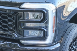 Ford Super Duty F-350 SRW LARIAT 4WD Crew Cab 8' Box 2026