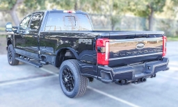 Ford Super Duty F-350 SRW LARIAT 4WD Crew Cab 8' Box 2026