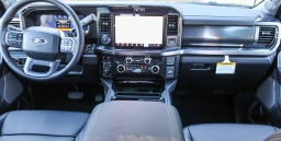 Ford Super Duty F-350 SRW LARIAT 4WD Crew Cab 8' Box 2026